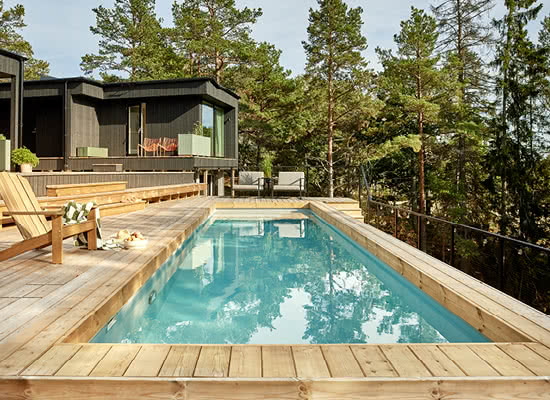 Miljöbild - Långsmal pool